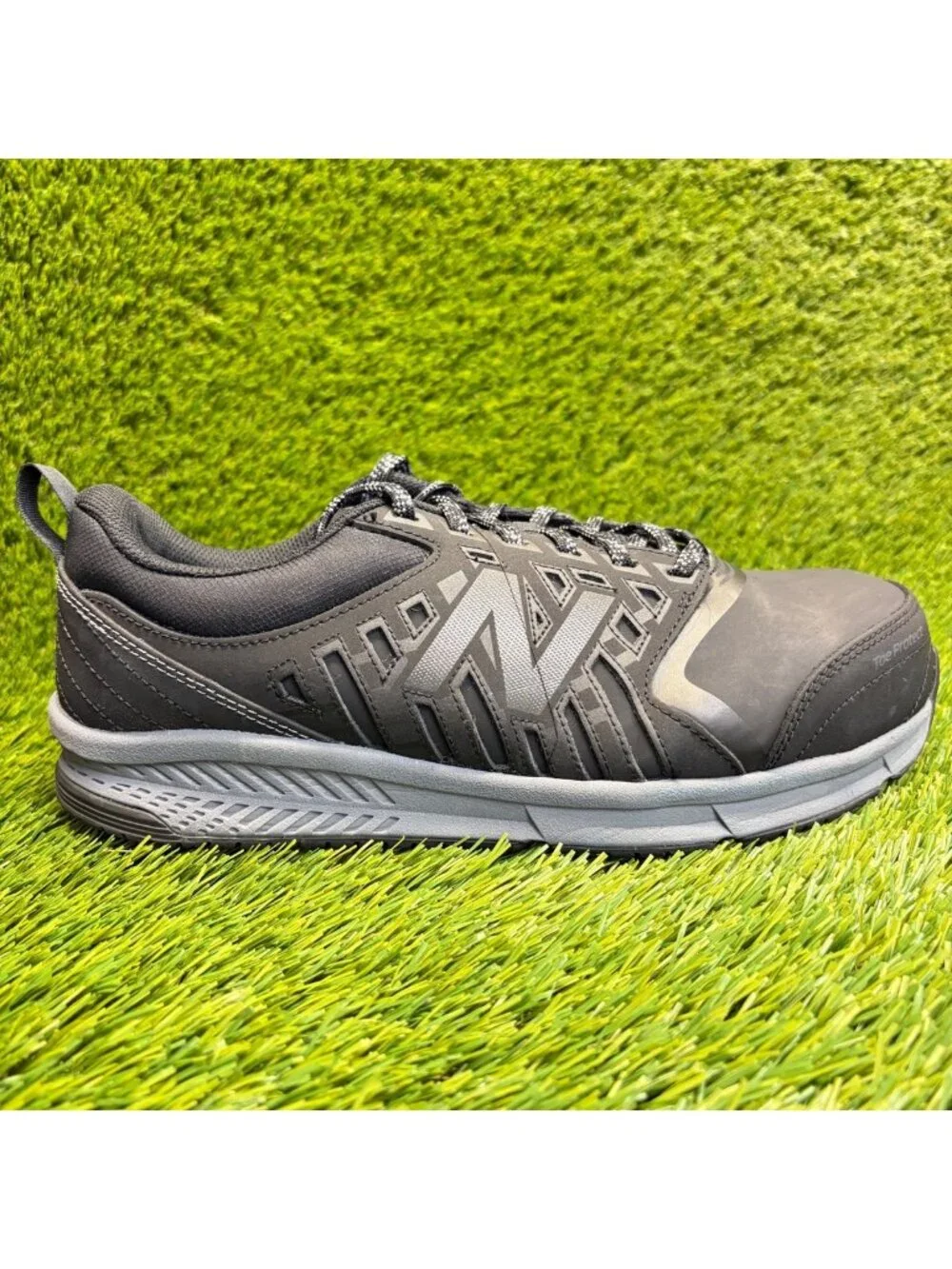 New Balance 412v1 Mens Size 9.5 4E Black Alloy Toe Safety Work Shoes Sneakers